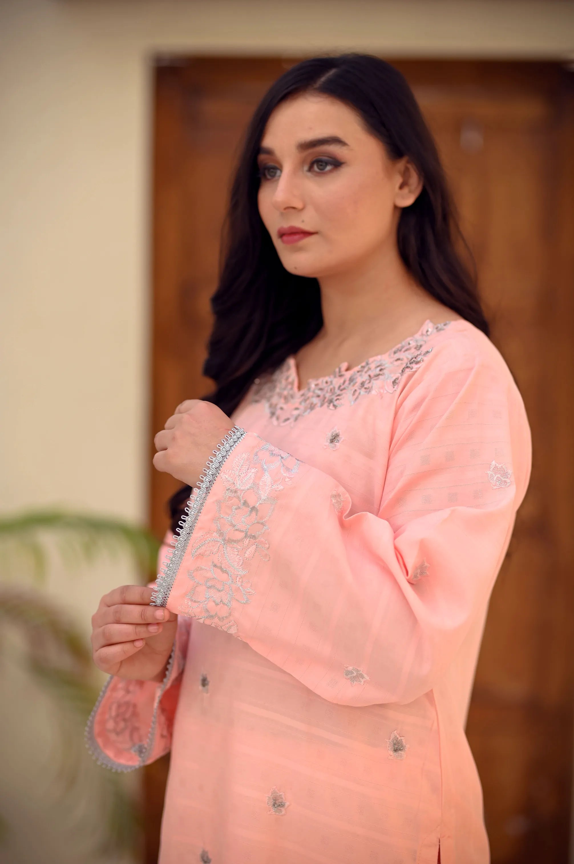 Ravina Jacquard Handcrafted 3-Piece Set
