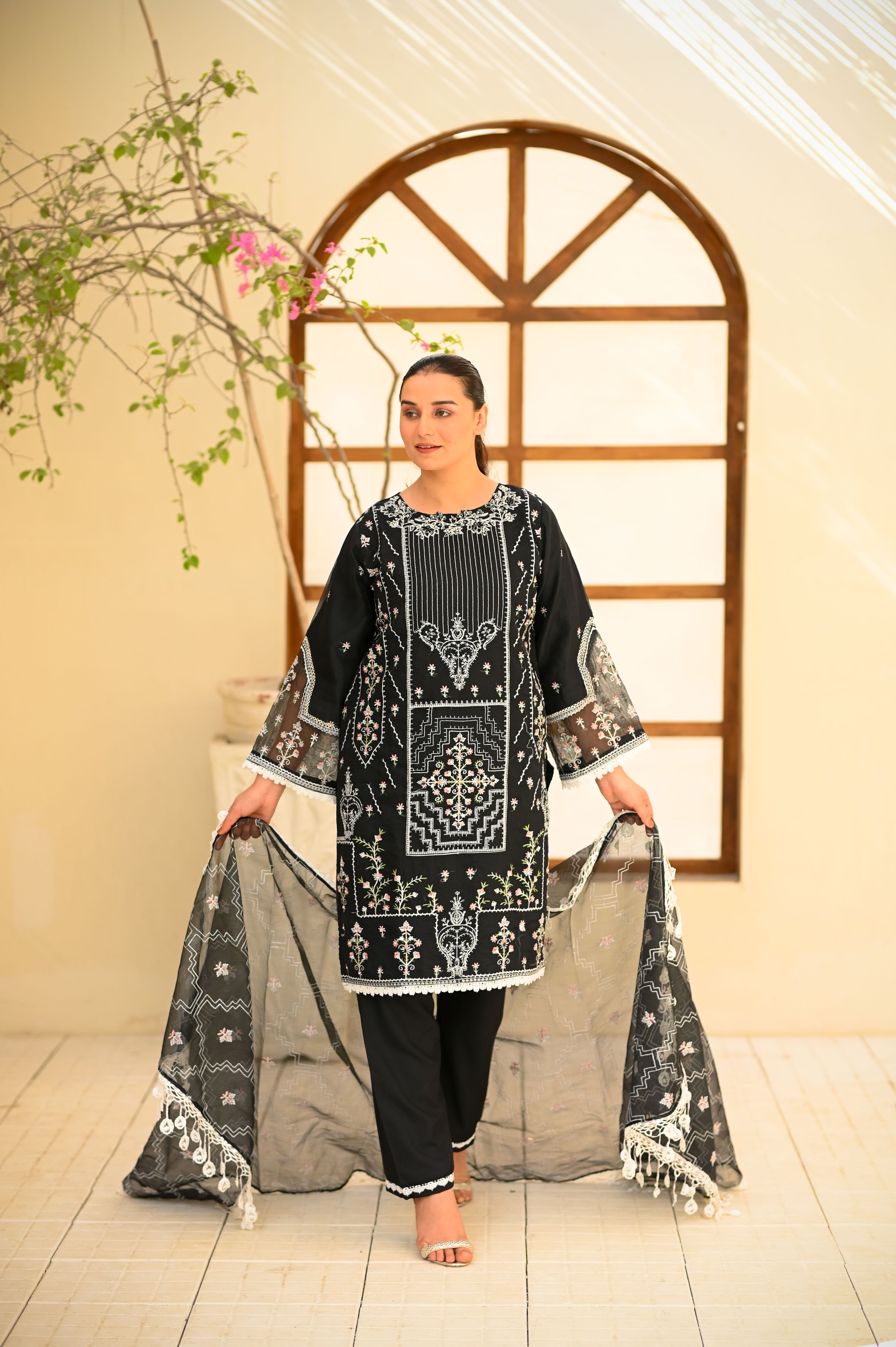 Luxury Heavy Embroidered 3-Piece Suit with Organza & Handcrafted Details