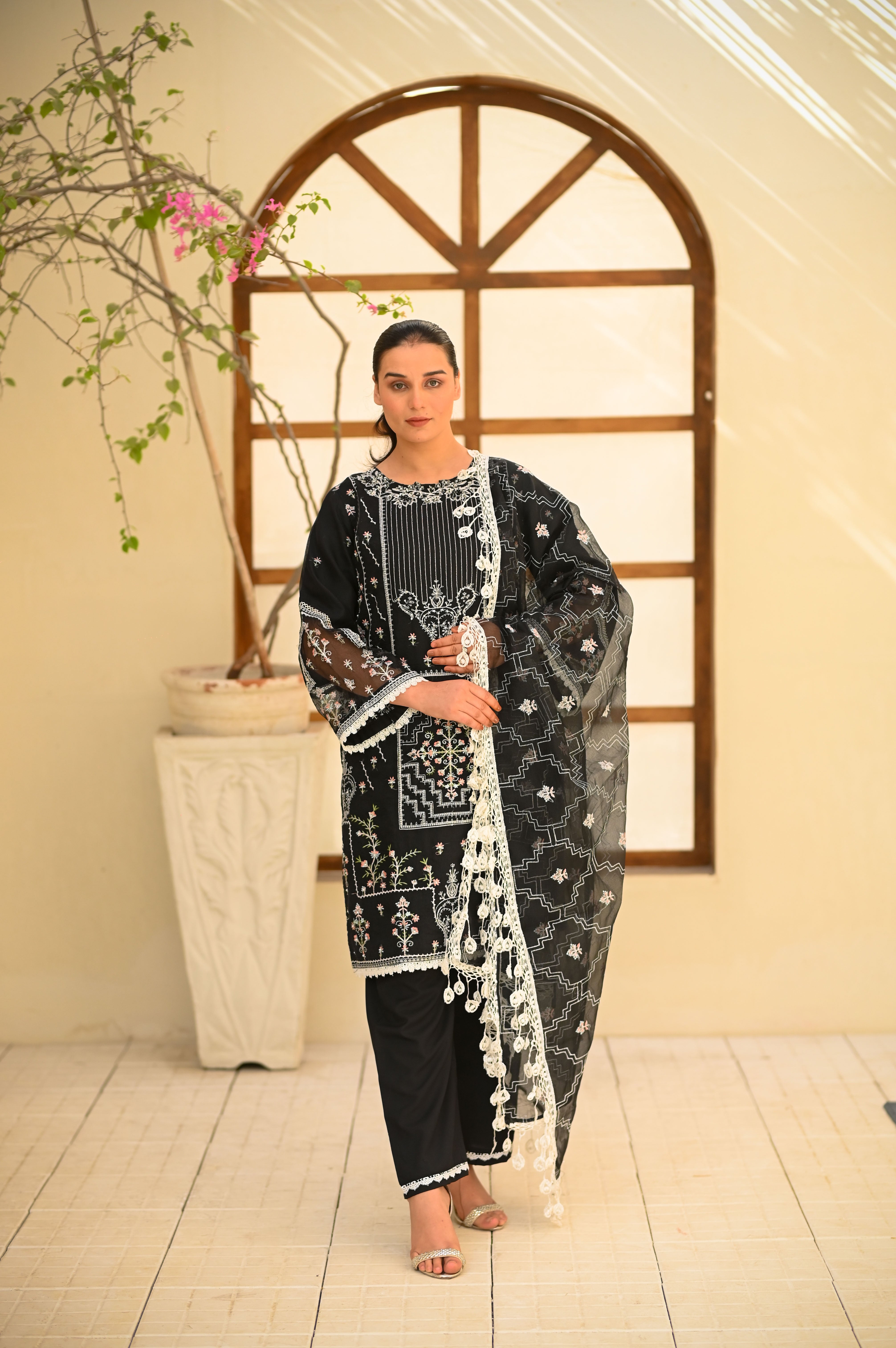 Luxury Heavy Embroidered 3-Piece Suit with Organza & Handcrafted Details