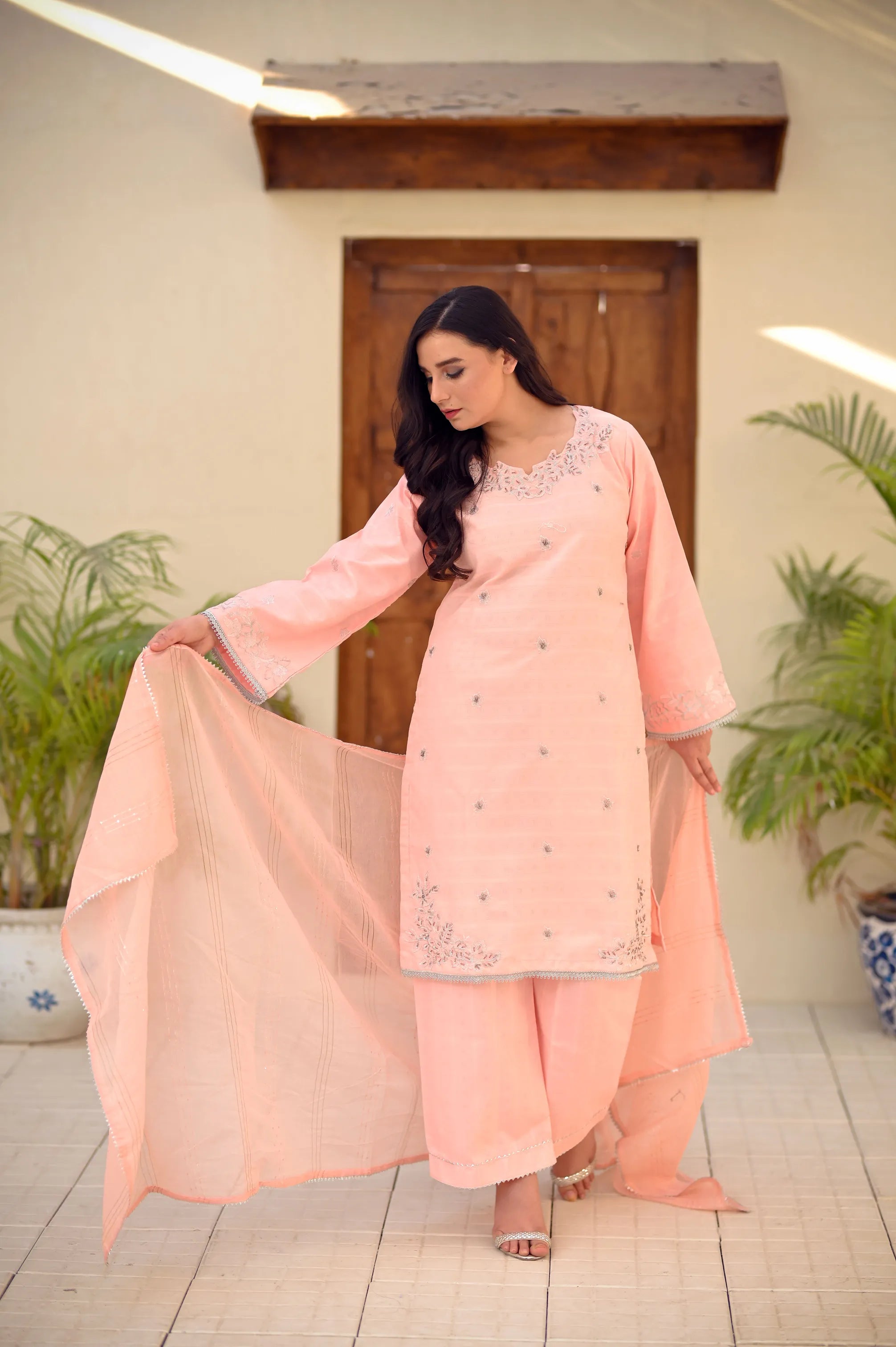 Ravina Jacquard Handcrafted 3-Piece Set