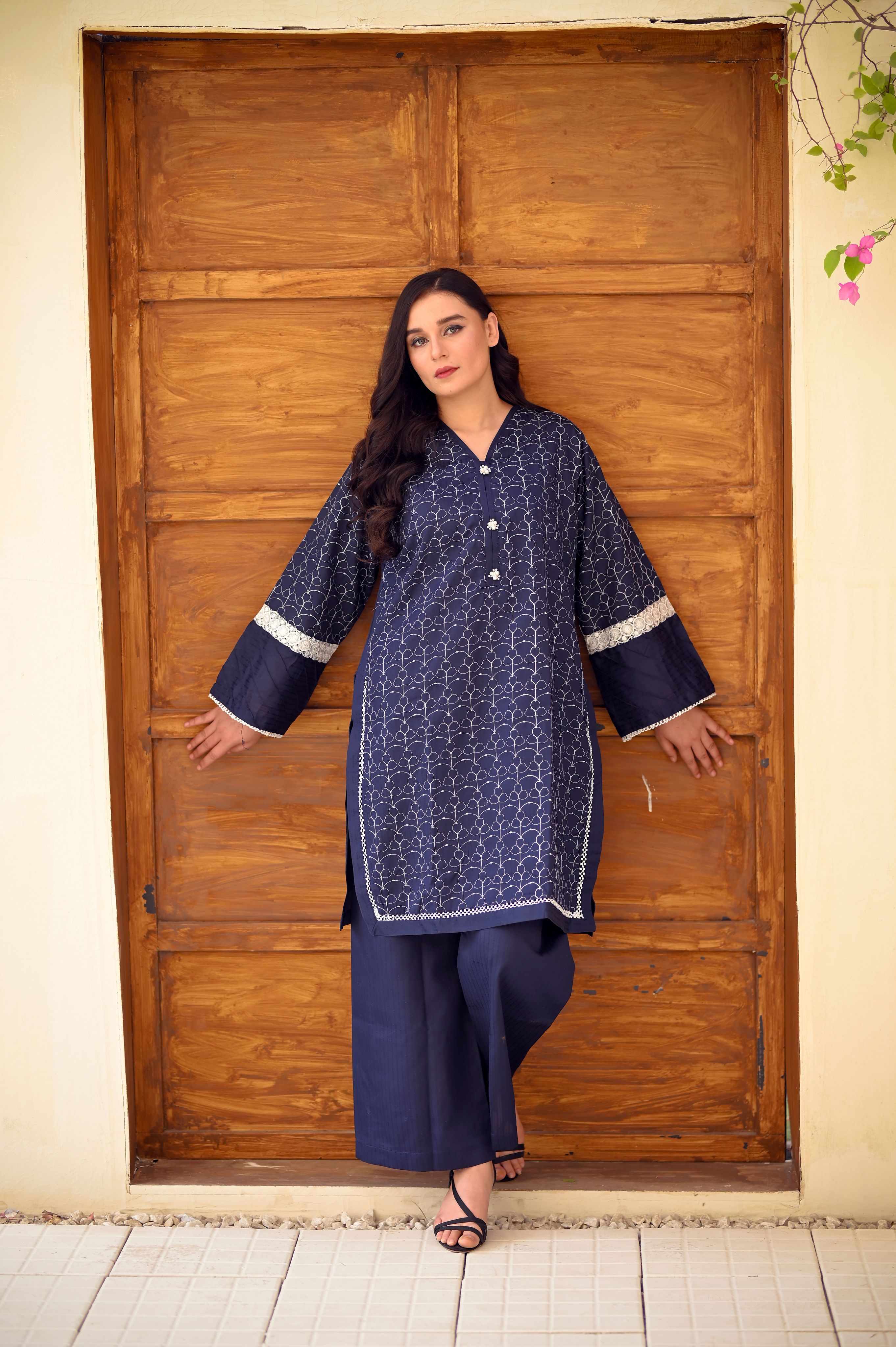 Aira Chikankari 2-Piece PV Cotton Suit