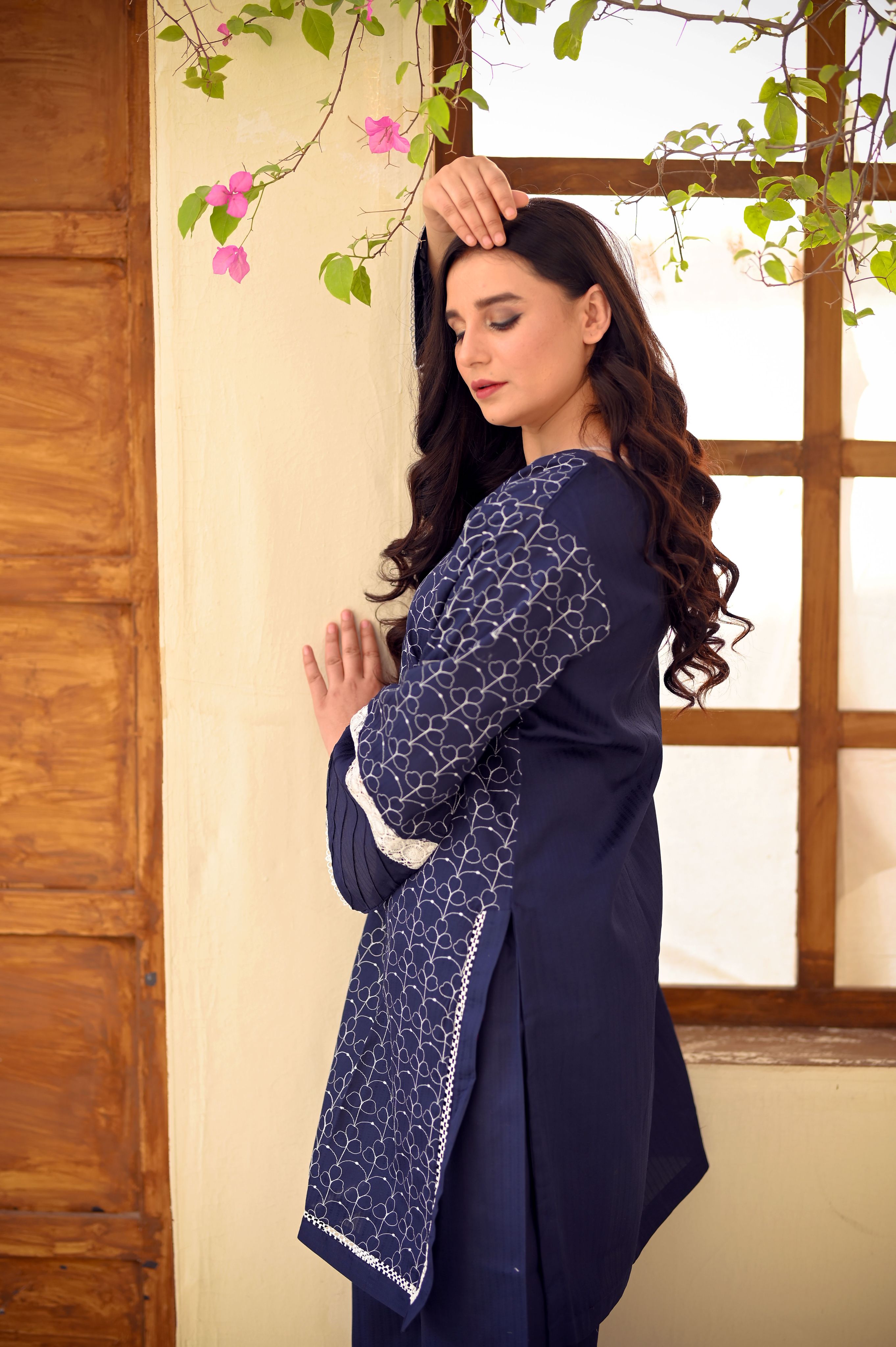 Aira Chikankari 2-Piece PV Cotton Suit