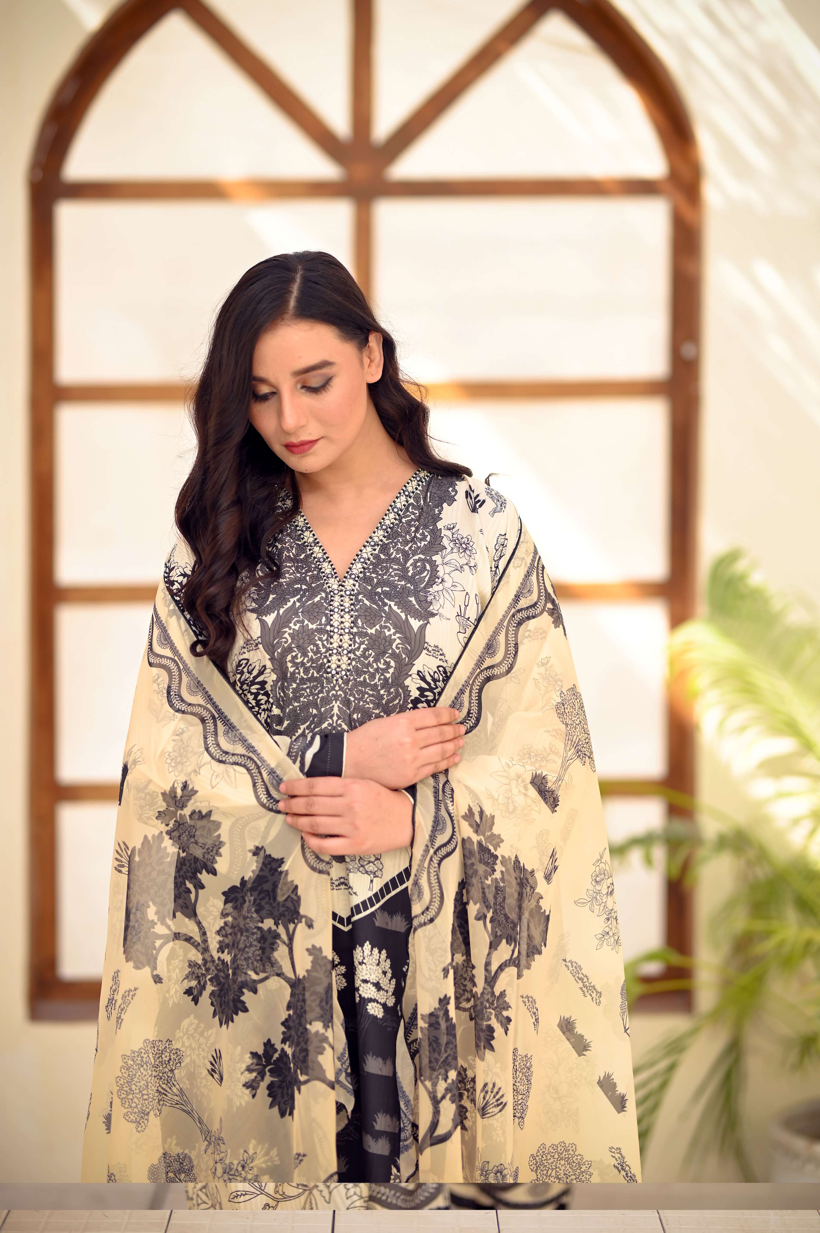 Elara Pearl Digital Swiss Lawn 3-Piece Suit