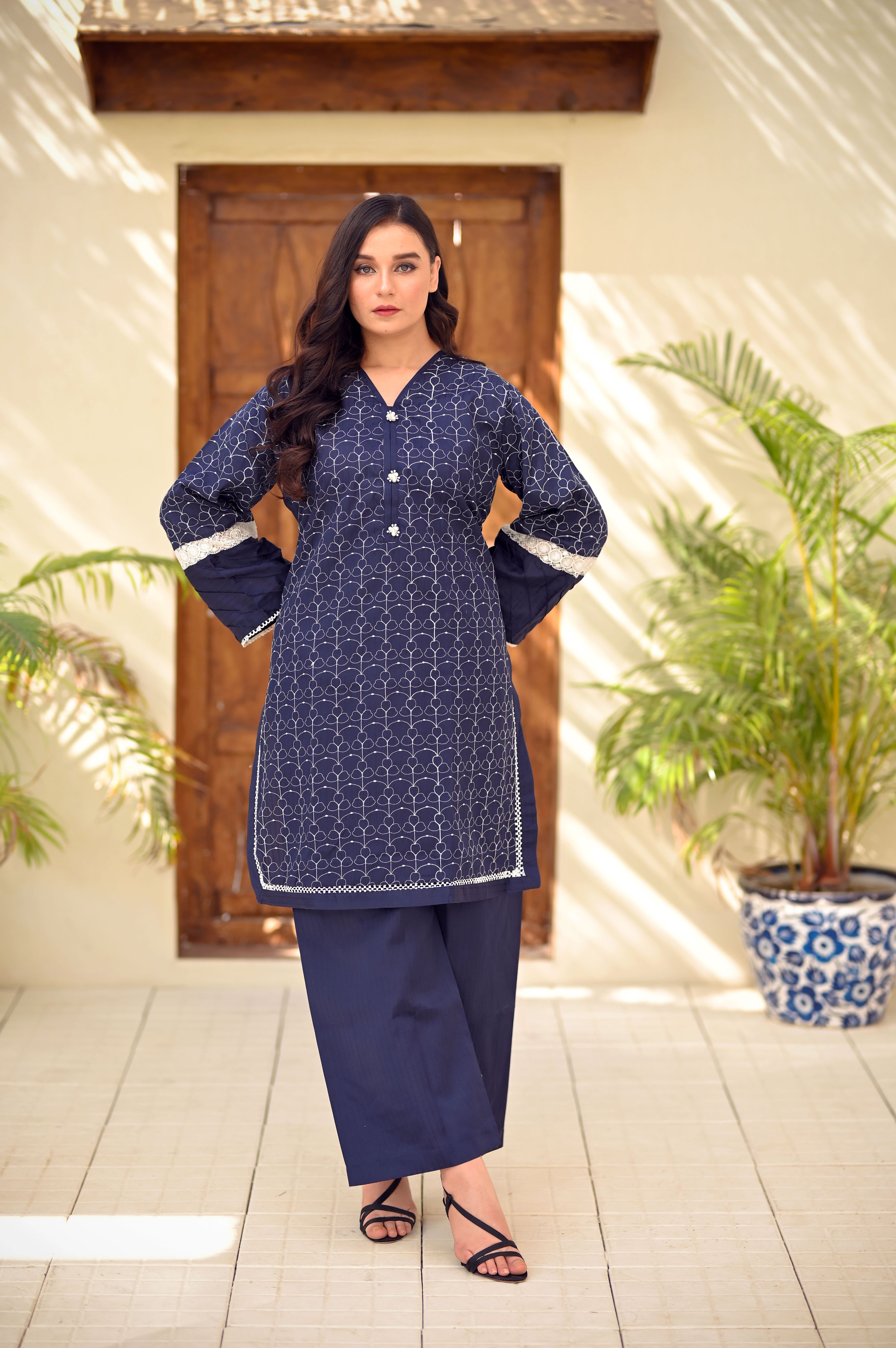 Aira Chikankari 2-Piece PV Cotton Suit